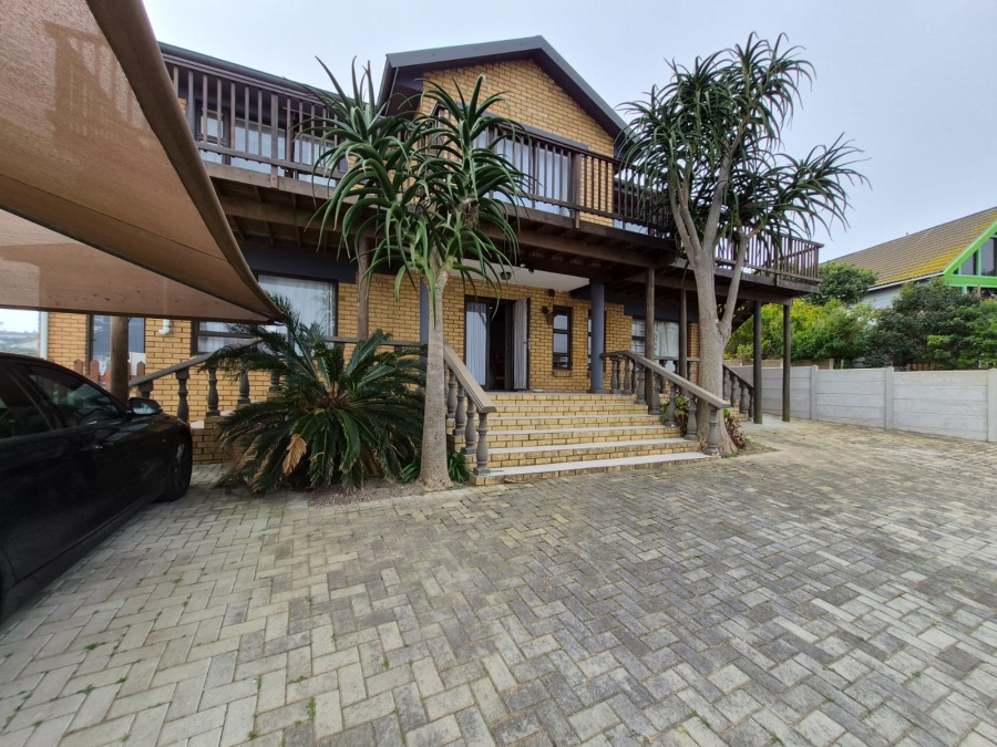 7 Bedroom Property for Sale in Dana Bay Western Cape